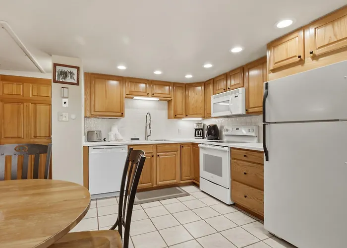 She305 Summit House East Apartment Copper Mountain